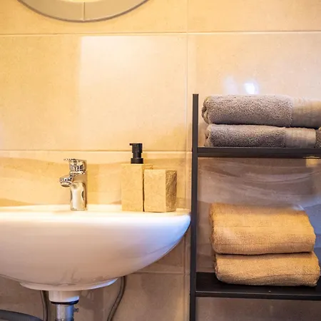 Angel's Nest With Sauna And Fitness יסניצה